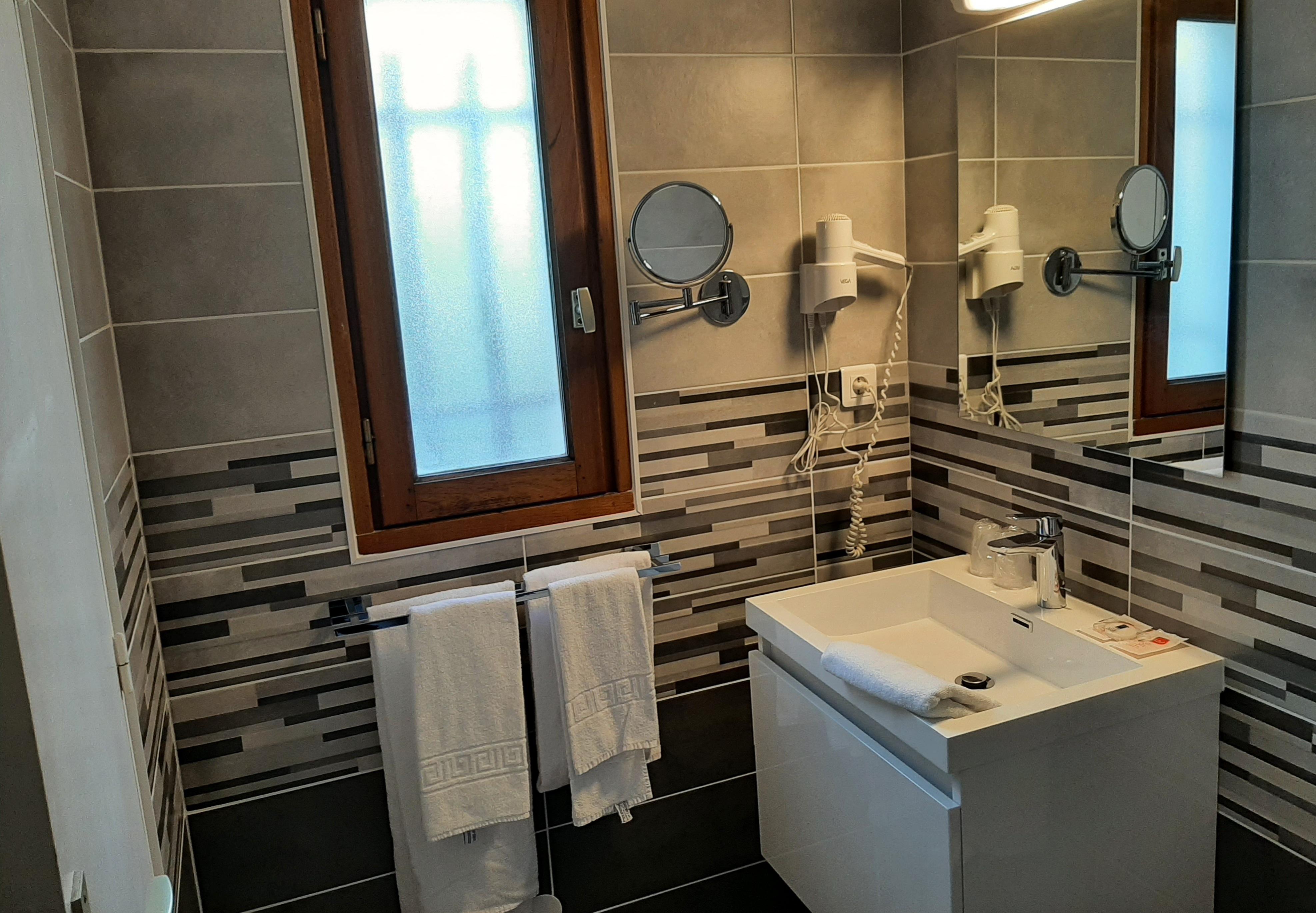 Sure Hotel By Best Western Saintes Εξωτερικό φωτογραφία