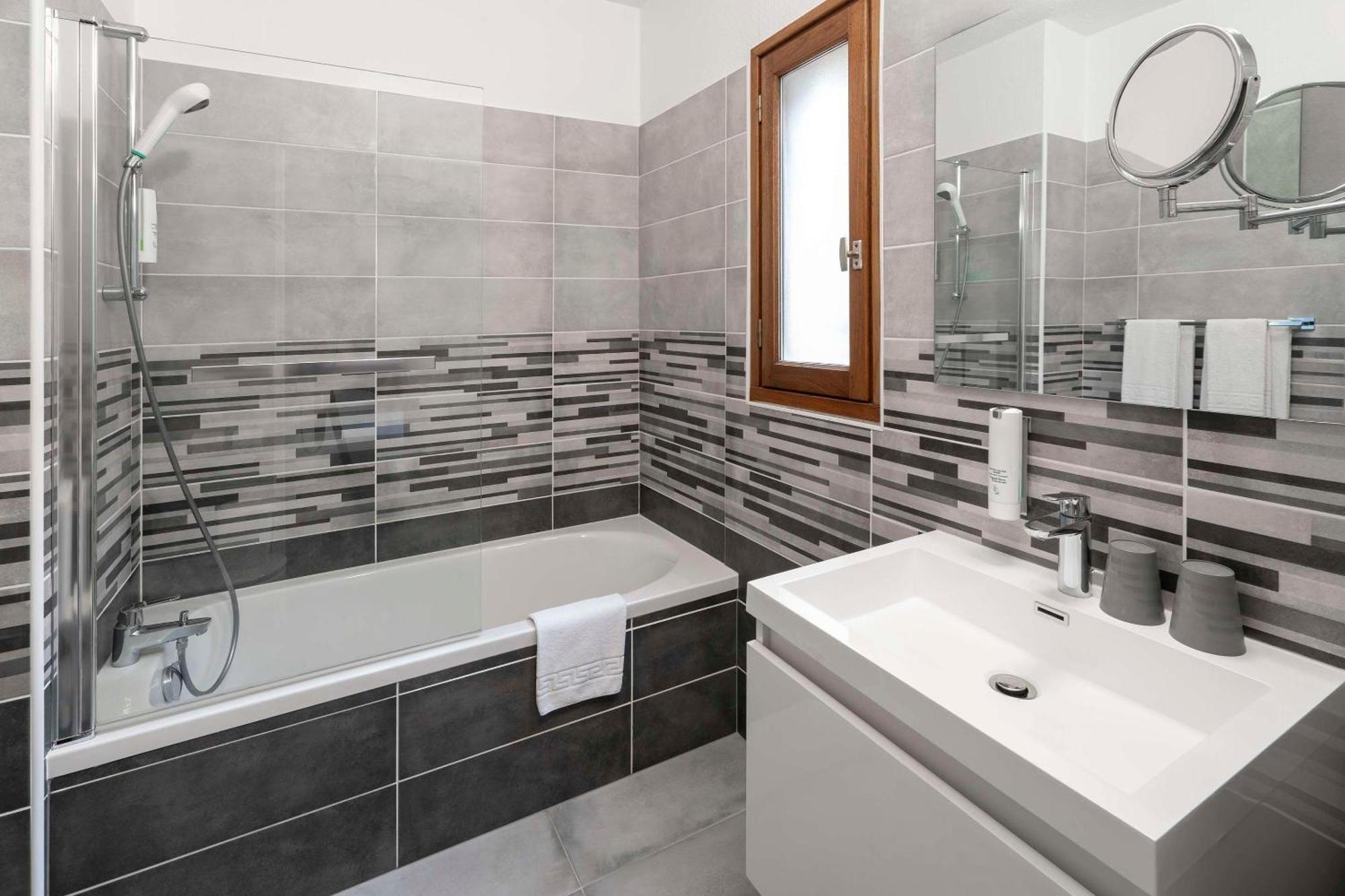 Sure Hotel By Best Western Saintes Εξωτερικό φωτογραφία